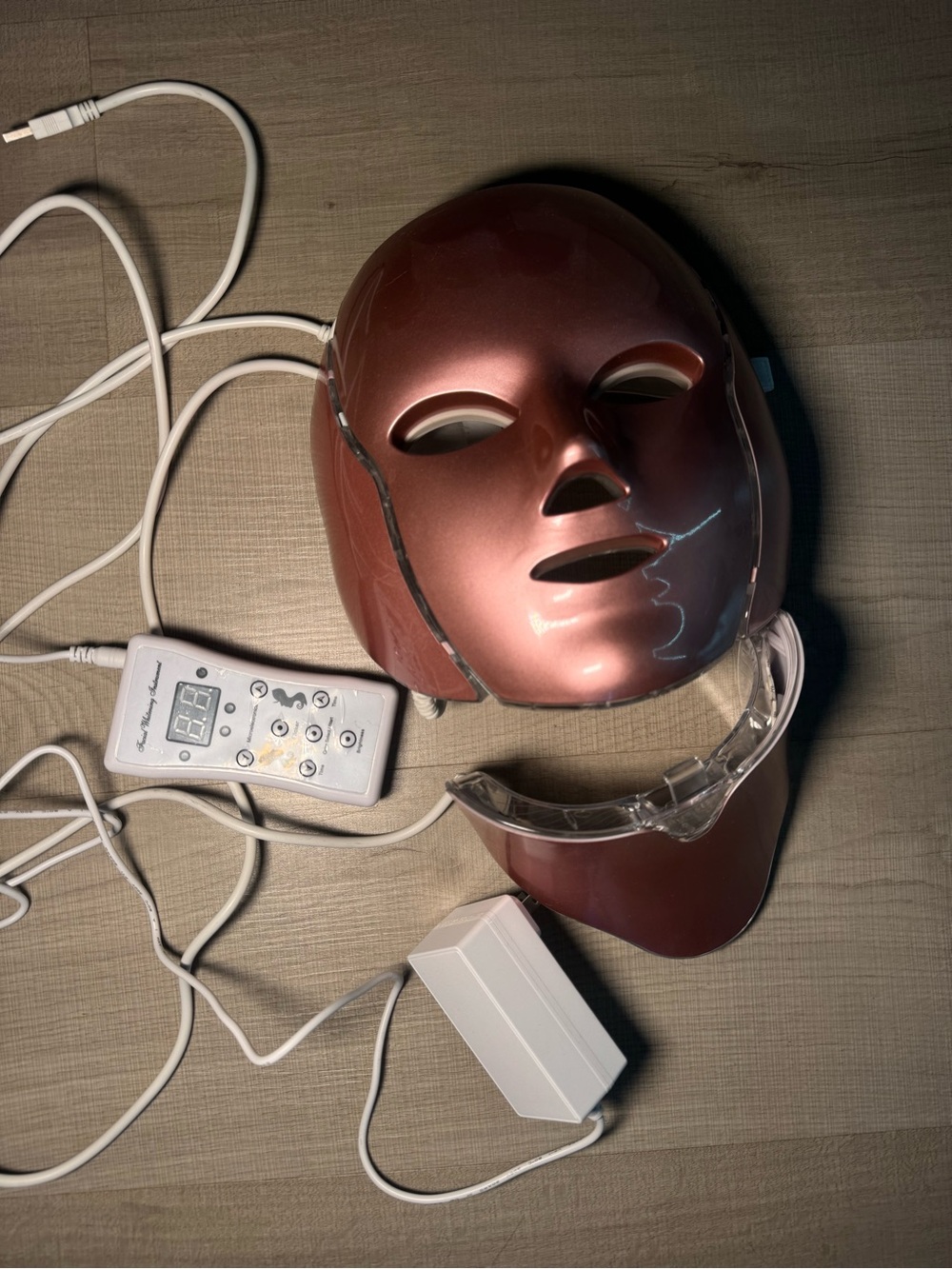 LED Facial Mask with Remote Control - Rose Metallic